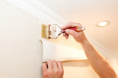 Pose de papier peint à Narnhac — revêtements muraux et toiles de verre